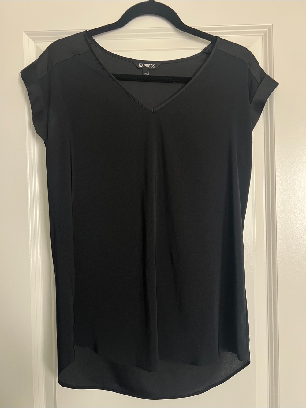 Express Black V-Neck Short Sleeve Blouse size small